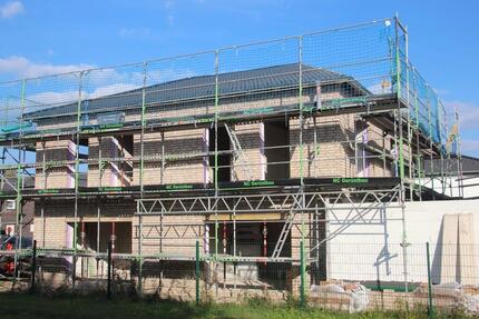 Wunderschöne Doppelhaushälfte in Haßbergen - NeubauErstbezug 3 zimmer