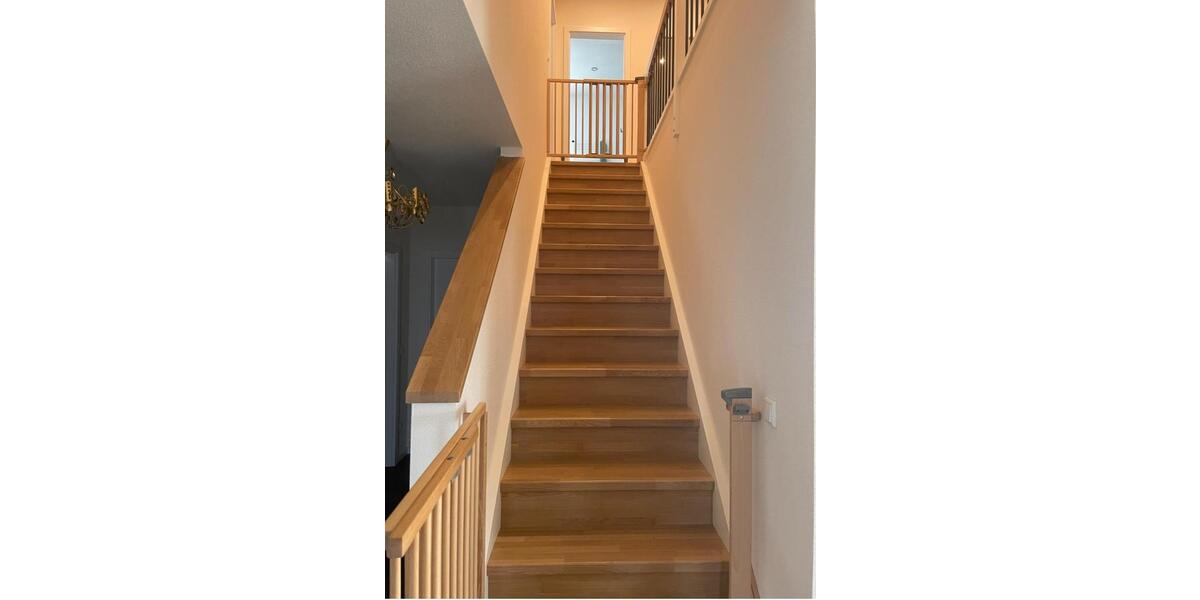 Einfamilienhaus Meßstetten - 6.5 Zimmer, 204 m&sup2;, 1.590&euro; | Angebot:24444438