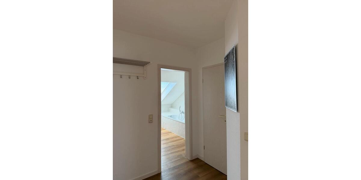 Dachgeschoßwohnung Butzbach - 2 Zimmer, 60 m&sup2;, 750&euro; | Angebot:26407525