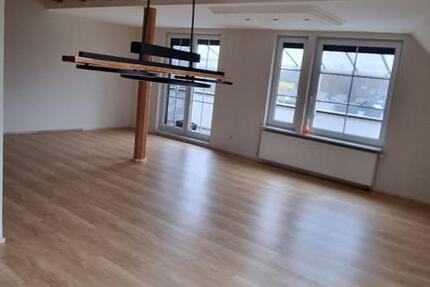 Dachgeschosswohnung 55483 Schlierschied, Rhein-Hunsrück-Kreis 4 zimmer