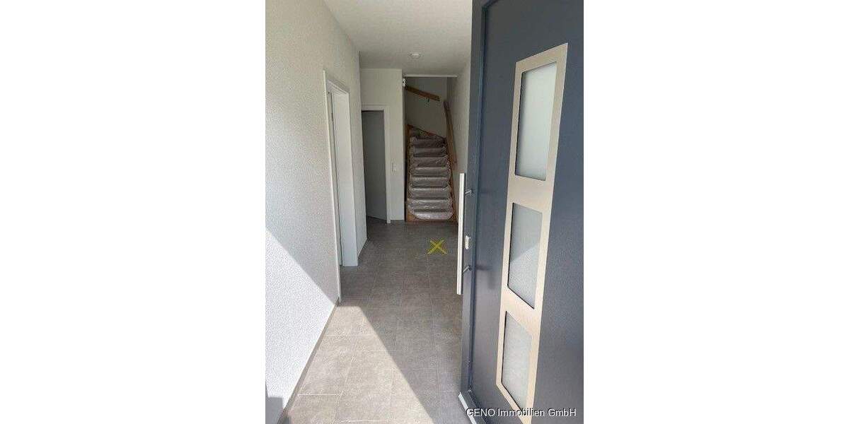 Attraktive Doppelhaushälte zu vermieten 6 zimmer