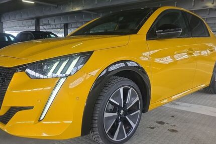 Peugeot 208 27.820 km 16.490 &euro; Heilbronn 74076