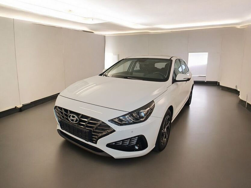 Hyundai i30 83.112 km 14.990 € Troisdorf-Spich 53842