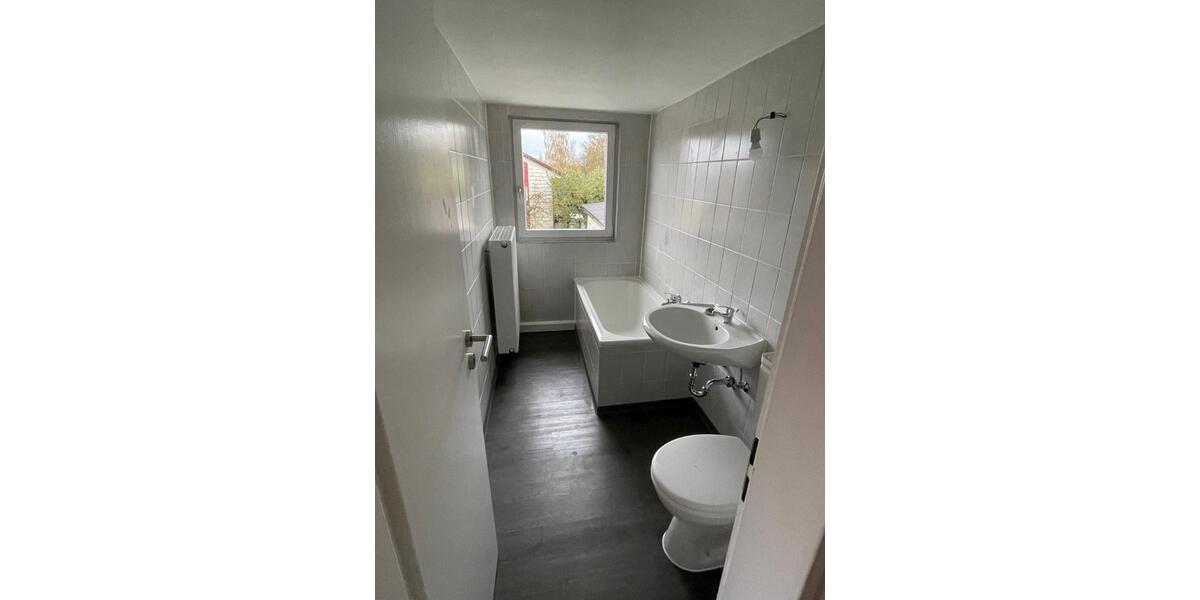 Schönes Wohnhaus mit Garten und Carport zur Miete 4 zimmer