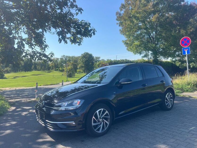 VW Golf 92.678 km 12.750 € Budenheim 55257