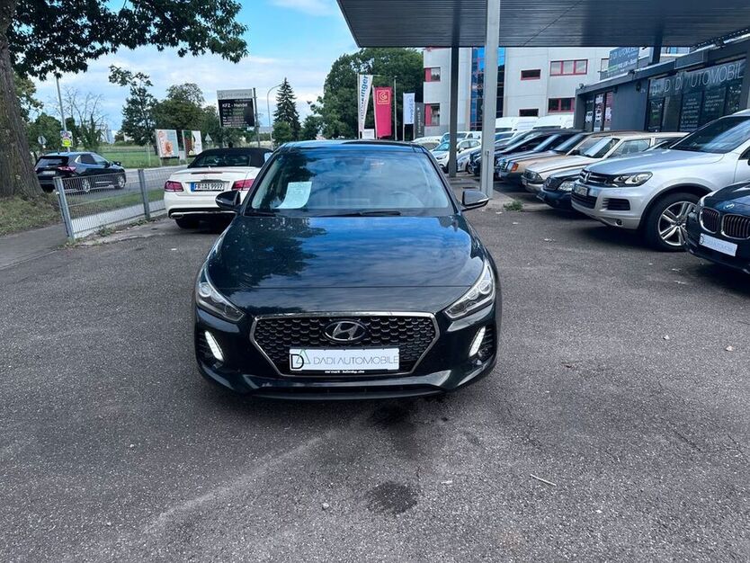 i30