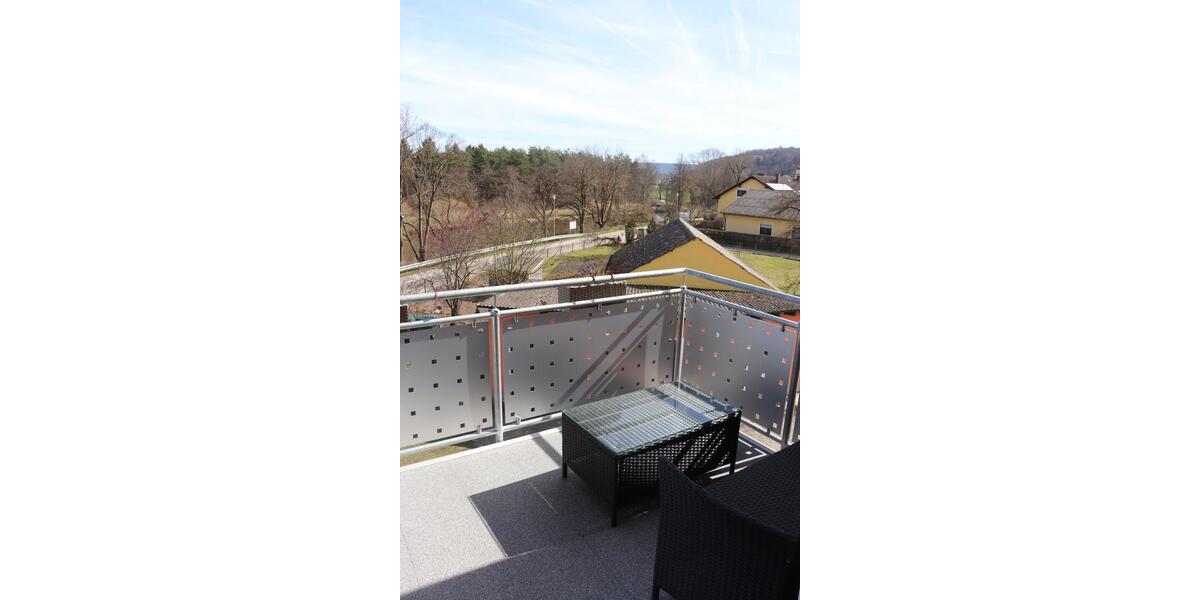 Dachgeschoßwohnung Teublitz - 3 Zimmer, 109 m&sup2;, 820&euro; | Angebot:26004649