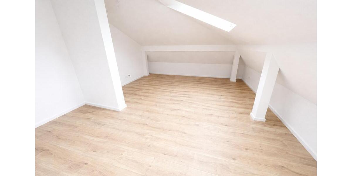 Doppelhaushälfte Erkner - 5 Zimmer, 142 m&sup2;, 2.000&euro; | Angebot:26003221