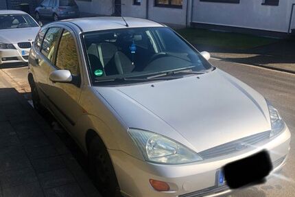 Ford Focus 121.000 km 2.000 &euro; Düren 52351