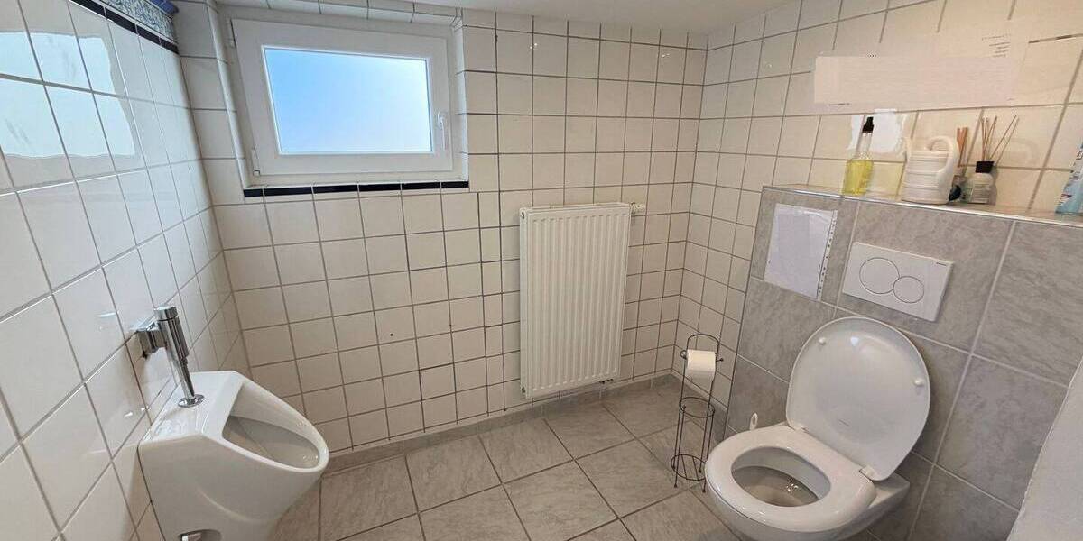 Gewerbeobjekt Hattstedt - 5 Zimmer, 249.000&euro; | Angebot:26277635