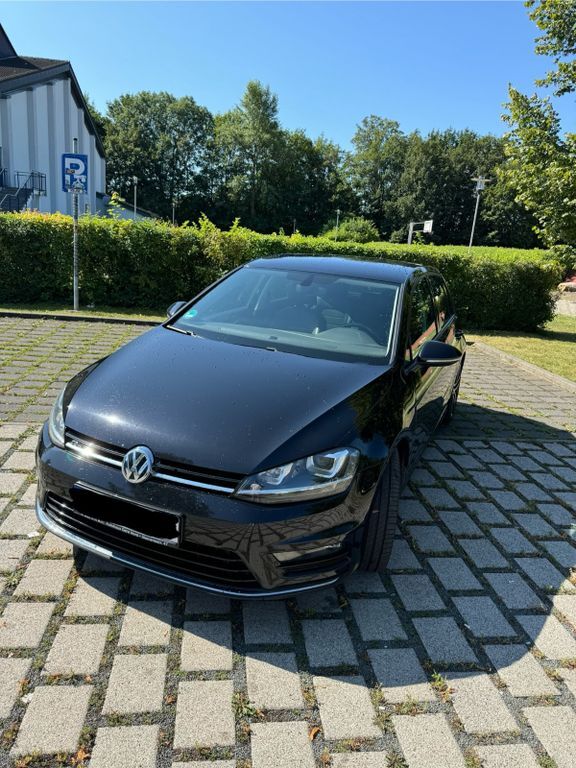 VW Golf 143.000 km 14.250 € Elsteraue 06729