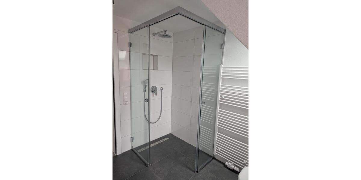 Dachgeschoßwohnung Stuttgart Feuerbach - 3 Zimmer, 76 m&sup2;, 1.500&euro; | Angebot:25022189