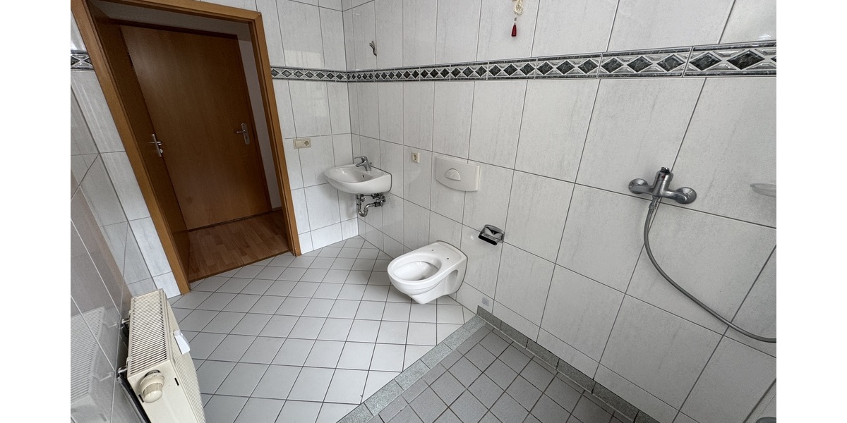 Offenes Wohnen mit Balkon und Aufzug! Zwei-Zimmer Wohnung im Ostviertel (WE8) - Etagenwohnung Gera Ostviertel | Angebot:26882340