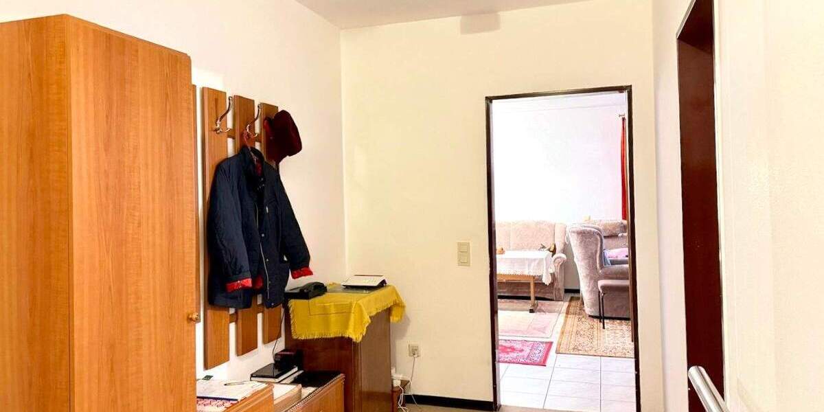 Solides Mehrfamilienhaus auf Eigentumsgrundstück in guter Lage von Hasbergen 9 zimmer