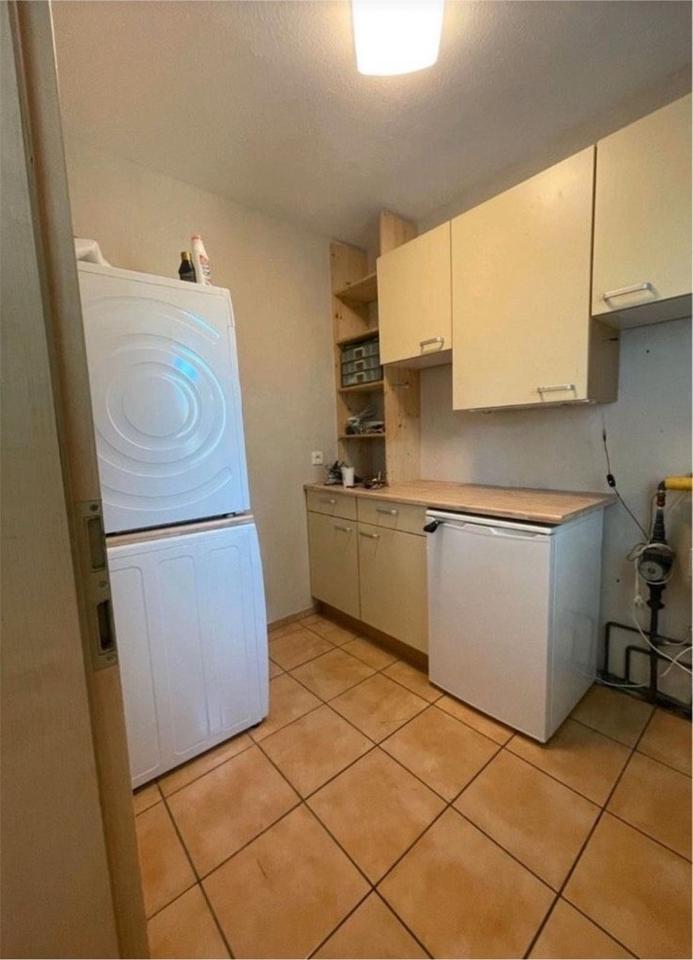 4-Zimmer Wohnung mit zwei Balkonen zu Verkaufen zimmer
