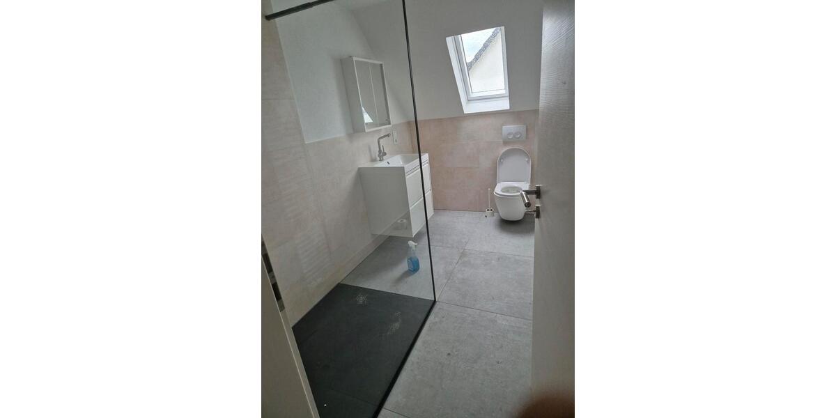 Dachgeschoßwohnung Wenden - 1 Zimmer, 70 m&sup2;, 1.050&euro; | Angebot:26194886