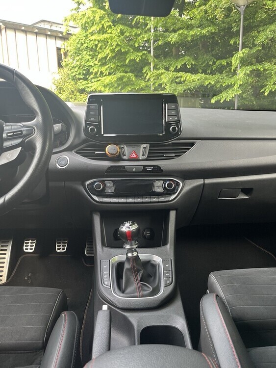 i30
