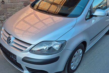 VW Golf 157.500 km 4.400 &euro; Witzenhausen 37215