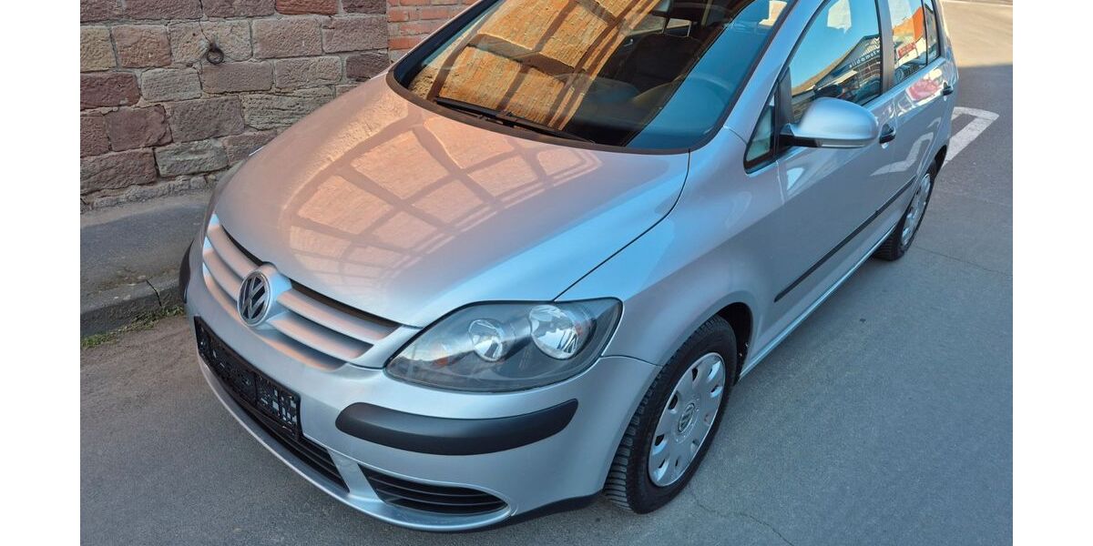 VW Golf 157.500 km 4.400 &euro; Witzenhausen 37215