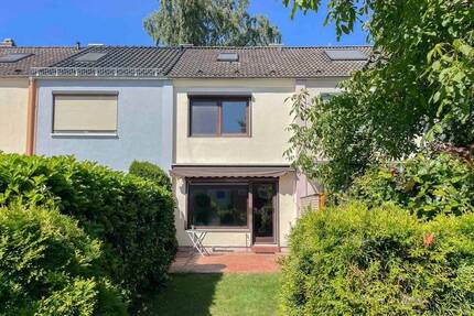 Günstiger als viele Wohnungen - Reihenmittelhaus mit Garten, Keller und solider Substanz - Erbpacht 4 zimmer