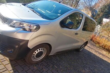 Peugeot Traveller 113.500 km 17.600 &euro; Reichenbach 02894