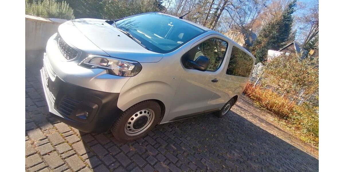 Peugeot Traveller 113.500 km 17.600 &euro; Reichenbach 02894