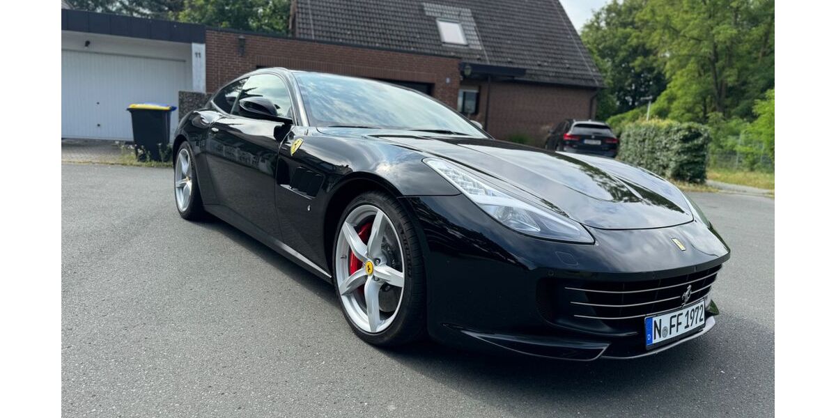 Ferrari GTC4Lusso 25.000 km 186.000 &euro; Nürnberg 90482
