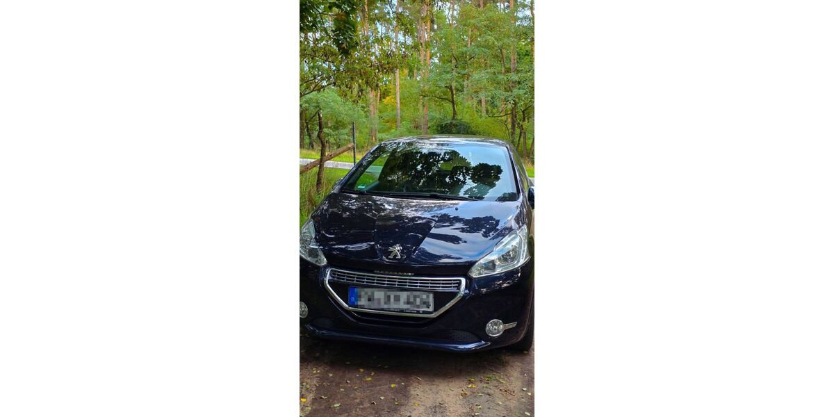 Peugeot 208 93.000 km 6.300 &euro; Grünheide (Mark) 15537