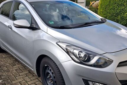 Hyundai i30 89.000 km 6.900 &euro; Braunschweig 38126