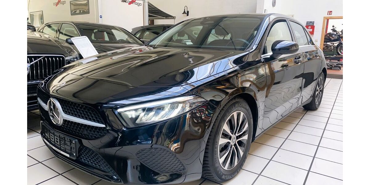 Mercedes-Benz A 200 33.178 km 27.500 &euro; Großefehn 26629