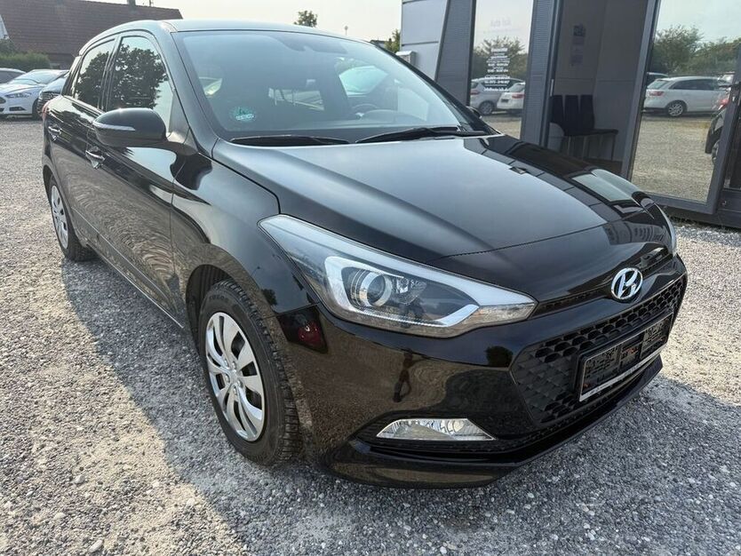 i20