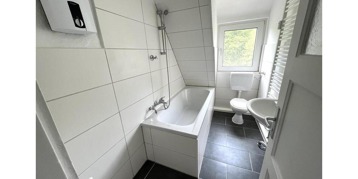 Dachgeschoßwohnung Marl Alt-Marl - 3 Zimmer, 68 m&sup2;, 480&euro; | Angebot:26498541