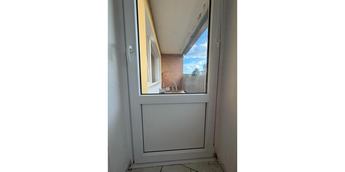 Etagenwohnung Lemgo - 4 Zimmer, 98 m&sup2;, 120.000&euro; | Angebot:27457402