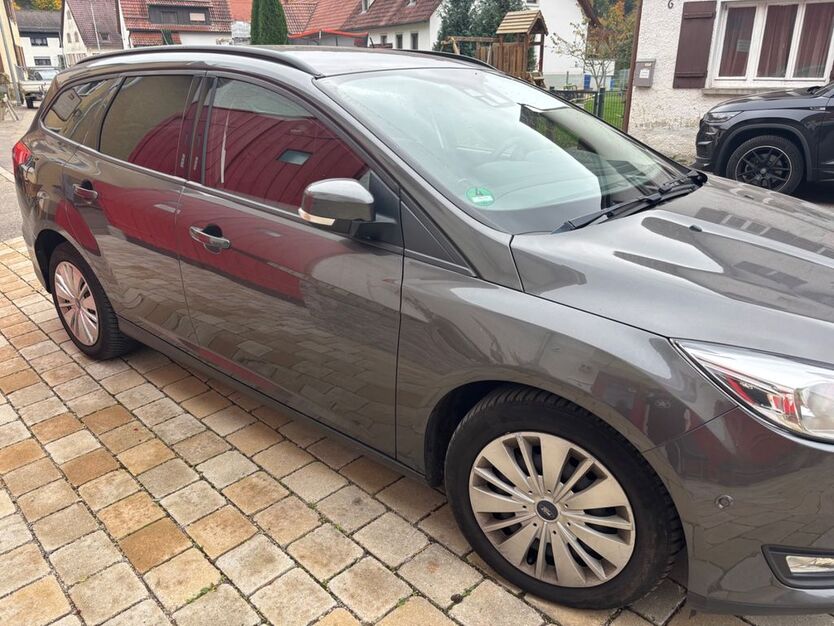 Ford Focus 89.966 km 11.500 € Giengen an der Brenz 89537