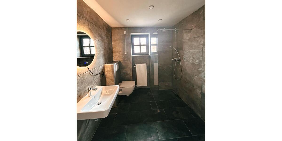 Etagenwohnung Regensburg Ganghofersiedlung - 5 Zimmer, 111 m&sup2;, 1.500&euro; | Angebot:23818406