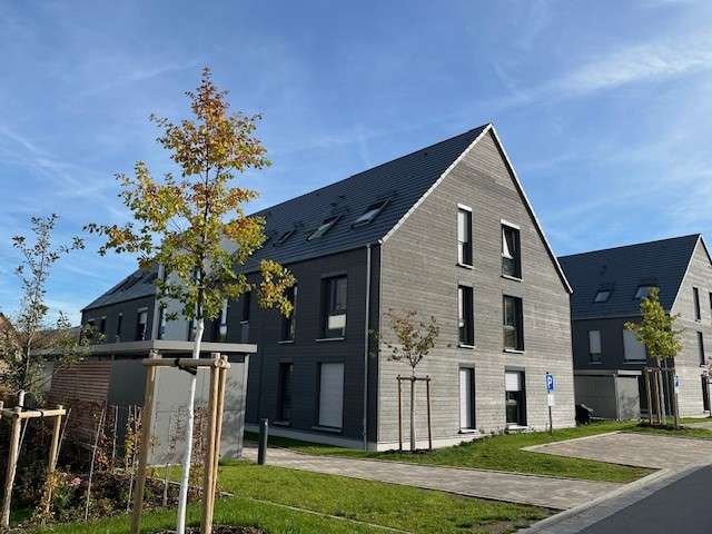 Wohnung zum Mieten in Eggolsheim 1.099,51 € 102.28 m² 4 zimmer