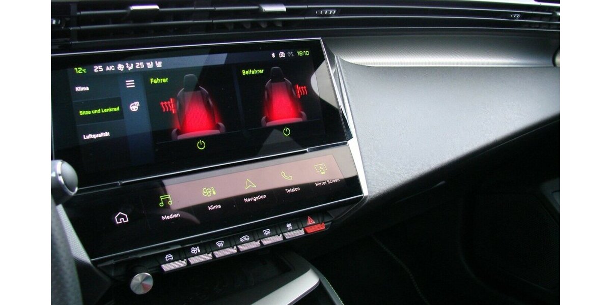 Peugeot 308 1.5 BlueHDi GT Premium ACC LED AHK Pano Focal 14.551 km 28.980 &euro; Falkensee 14612