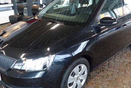 Skoda Fabia 79.466 km 12.990 &euro; Gelsenkirchen 45888