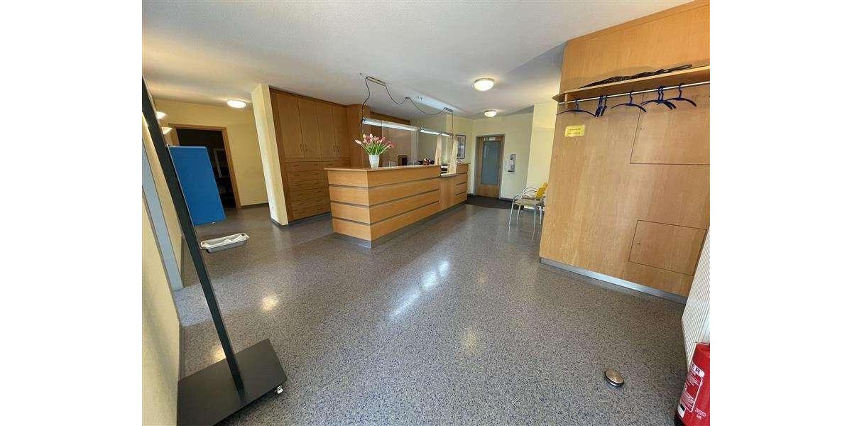 ***Ihre neue Praxisadresse in Hermeskeil – hell, ausgestattet, hervorragend erreichbar ab sofort!*** zimmer