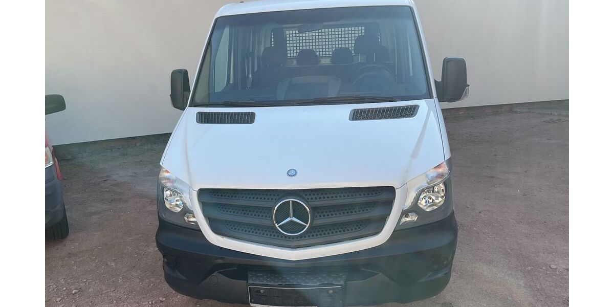 Mercedes-Benz Sprinter 142.100 km 15.999 &euro; Köthen 06366
