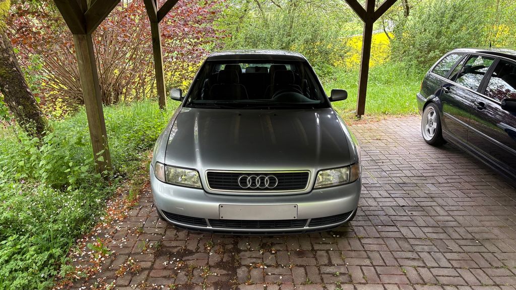 Audi A4 300.675 km 1.700 &euro; Gladenbach 35075