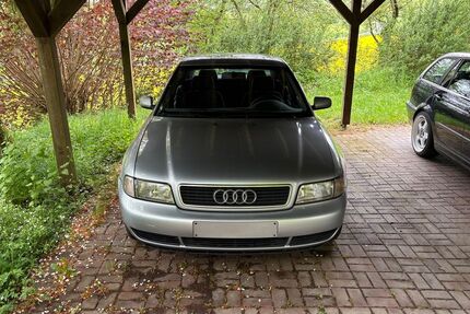 Audi A4 300.675 km 1.900 &euro; Gladenbach 35075