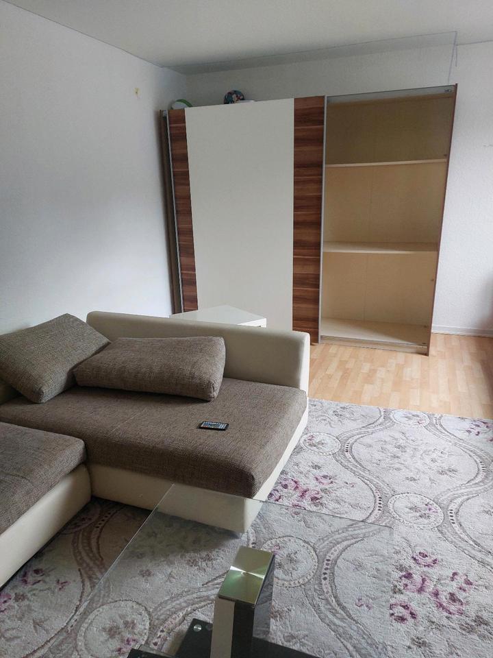 eine Zimmer Wohnung zu vermitten ab sofort in bruchhausen