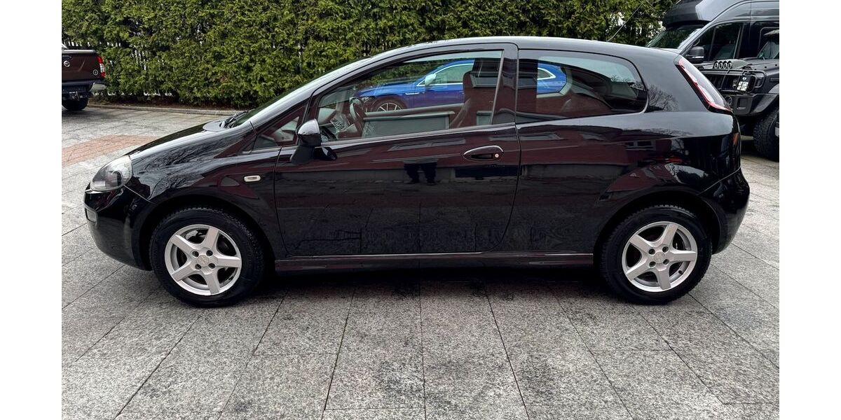 Fiat Punto 111.000 km 1.980 &euro; München 81827