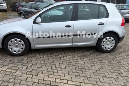 VW Golf 90.000 km 4.199 &euro; Calden 34379