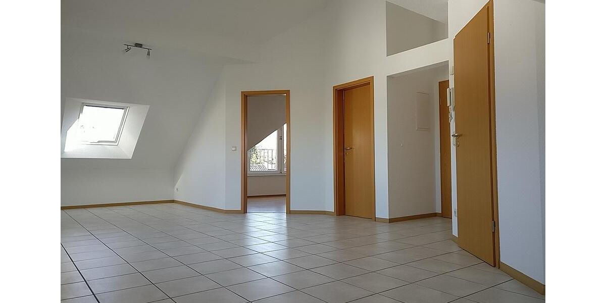 Dachgeschoßwohnung Mömbris - 2 Zimmer, 48 m&sup2;, 630&euro; | Angebot:24852135