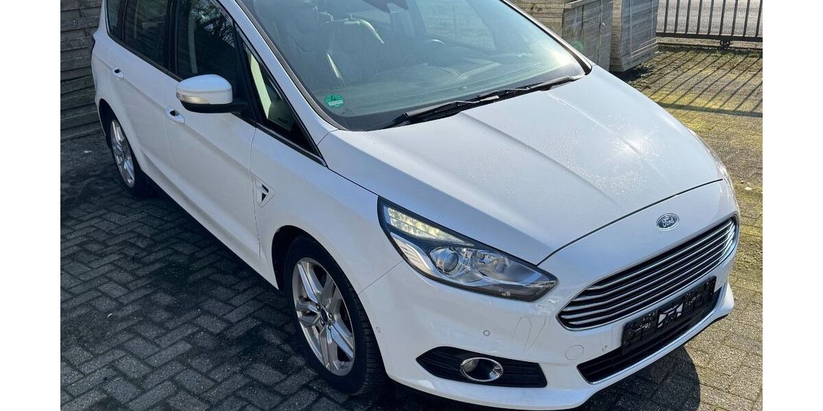 Ford S-Max 148.460 km 8.950 &euro; Gronau 48599