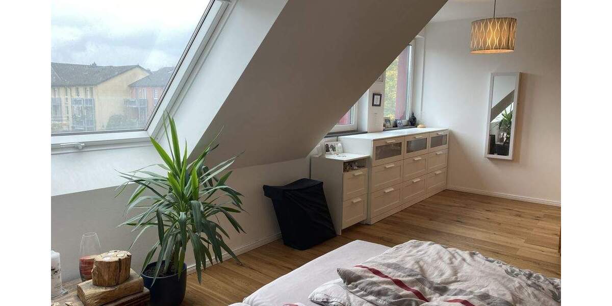 Etagenwohnung Duisburg / Beeck Beeck - 3 Zimmer, 80 m&sup2;, 185.000&euro; | Angebot:23982951