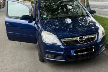 Opel Zafira 183.000 km 2.700 &euro; Coburg 96450