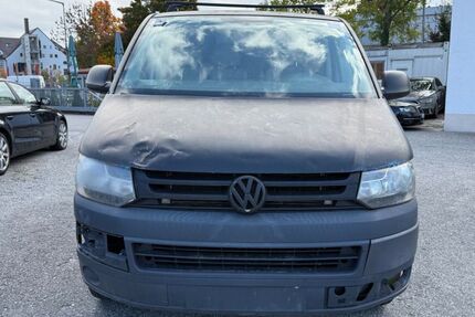 VW T5 Transporter 222.000 km 2.990 € Rosenheim 83022